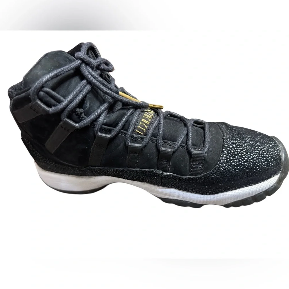 Nike Black and Gold Athletic Shoes